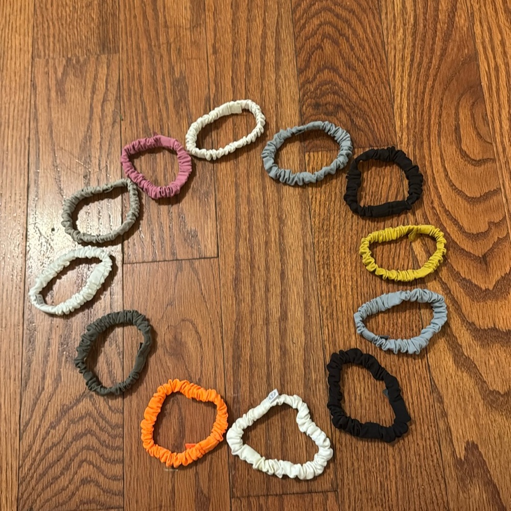 Lululemon scrunchies